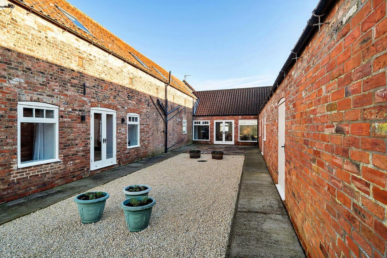 Finest Retreats - South Barn Villa Winestead Exterior photo