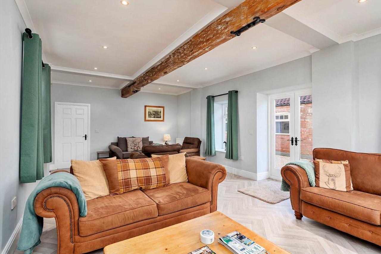 Finest Retreats - South Barn Villa Winestead Exterior photo